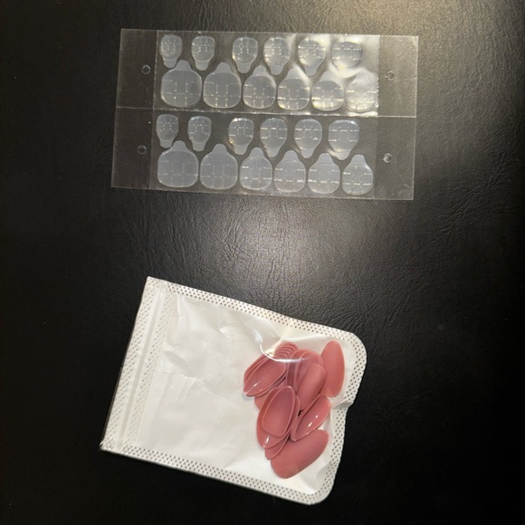 Stiletto press on nails with stickers - Picture 2 of 2